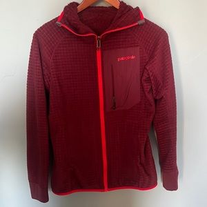 Patagonia women’s zip up